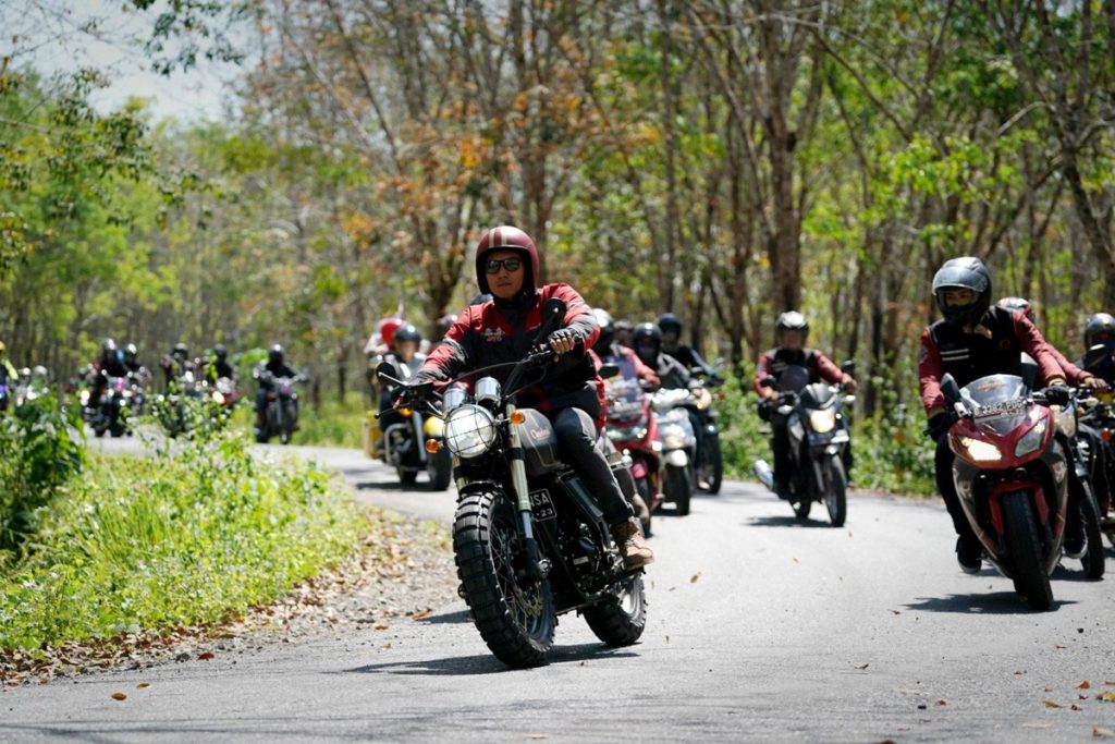 'Touring dan Camping' Bersama Suryanation Motorland Ridescape 