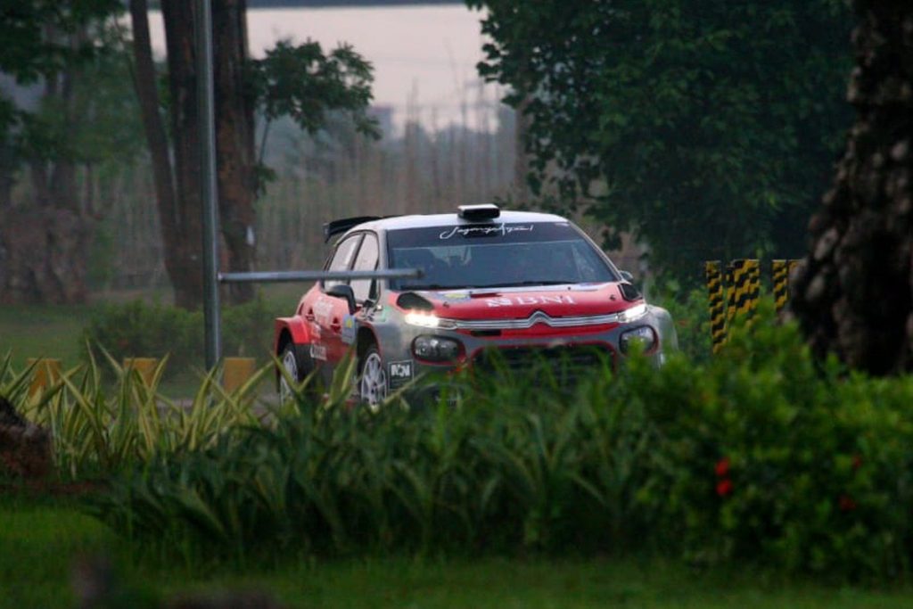 Rifat Sungkar Dinobatkan Sebagai Juara Nasional Sprint Rally 2019 