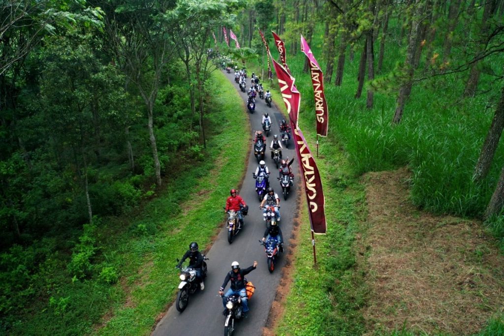 Keriuhan Suryanation Motorland Ridescape di Coban Rondo 