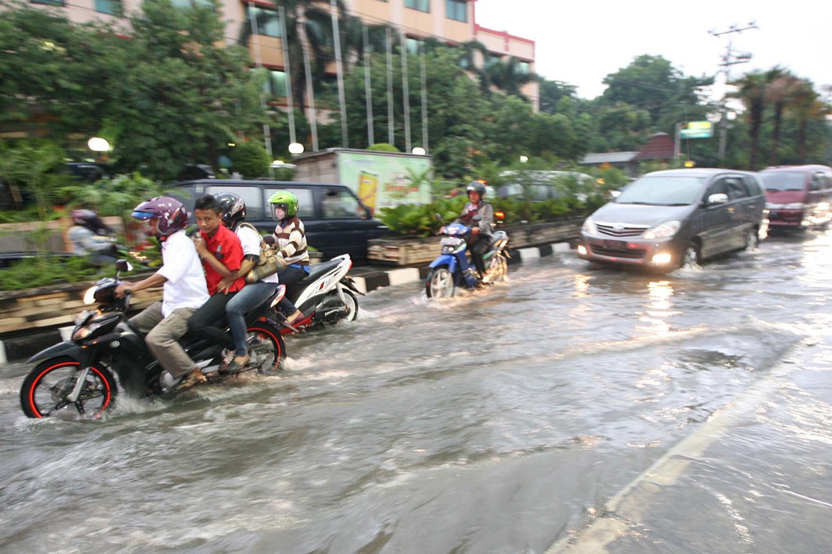 Mobil Terjebak Banjir, Begini Cara Klaim Asuransi  