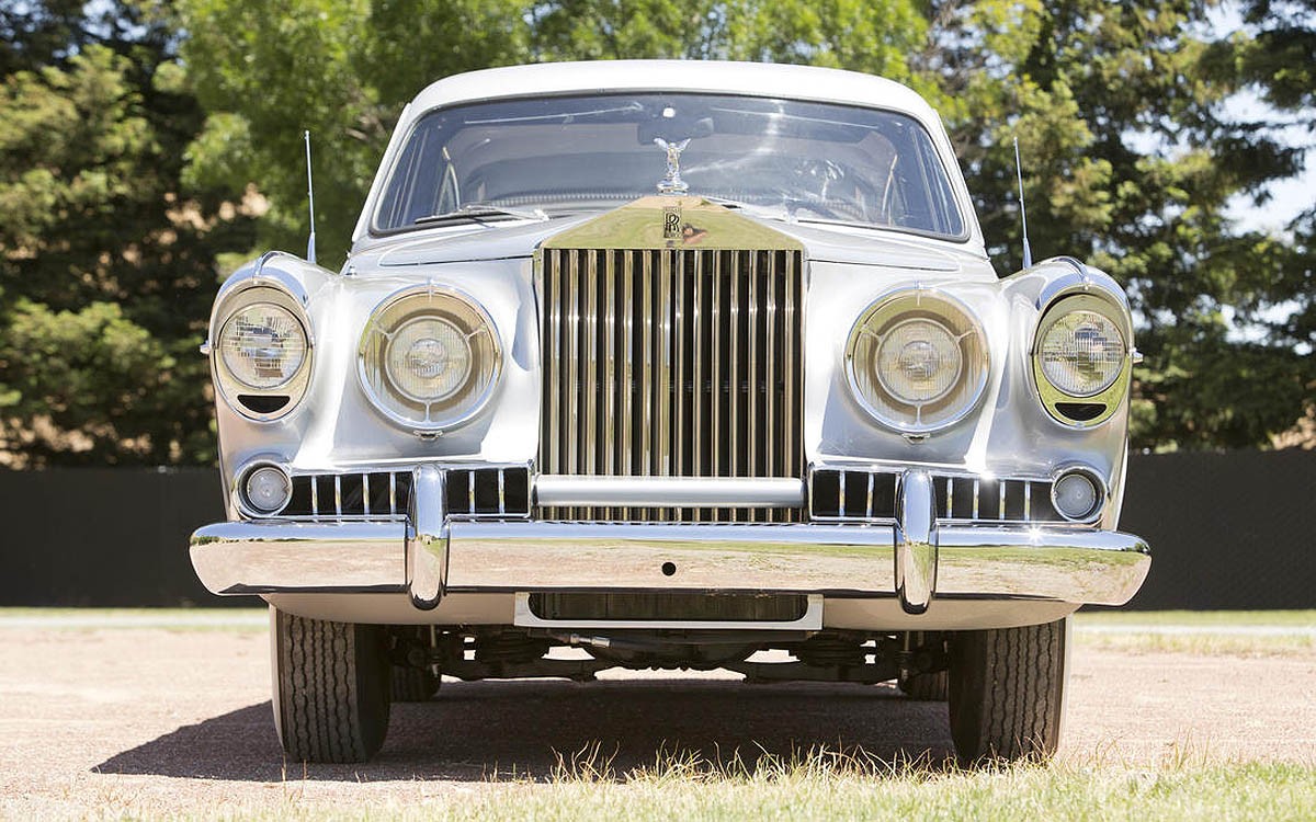 Klasik & Langka: Rolls-Royce Silver Wraith Saloon by Vignale 1954 