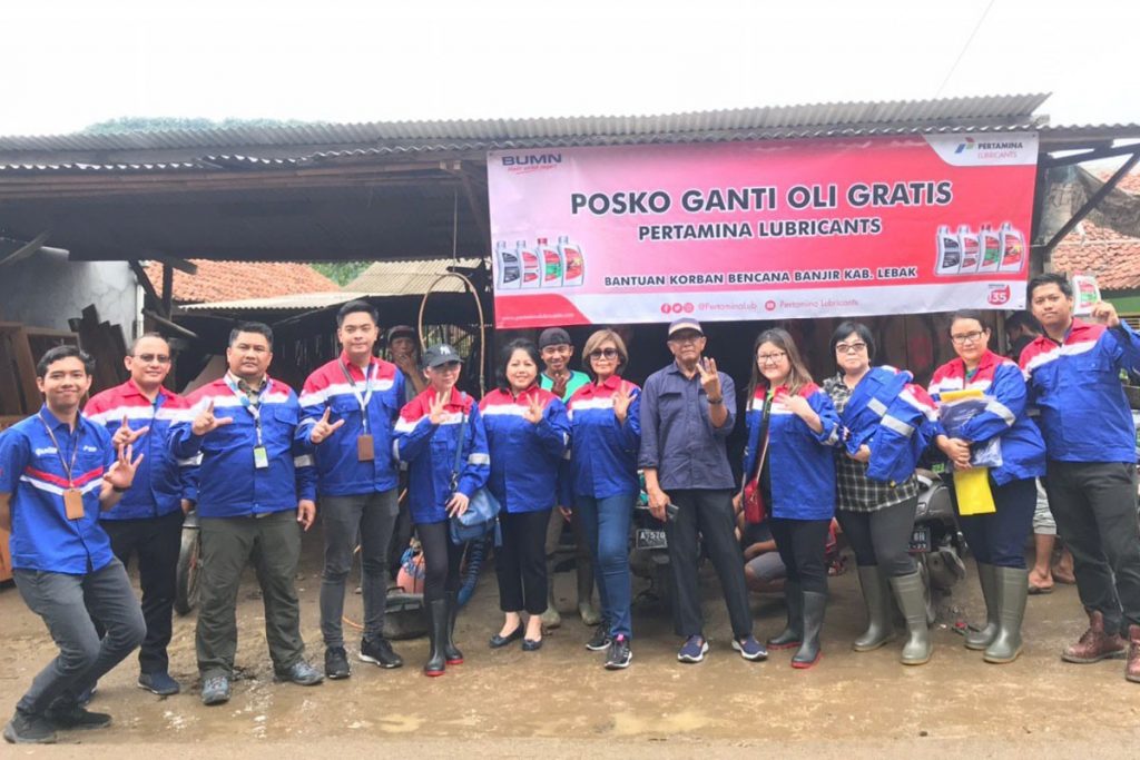 Pertamina Lubricants Salurkan Bantuan Korban Banjir Lebak Banten 