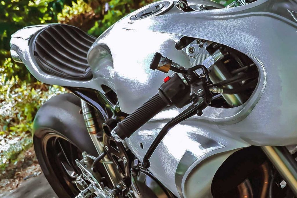 AMS Garage Suguhkan Kawasaki ER6N "Bully" yang Seksi 