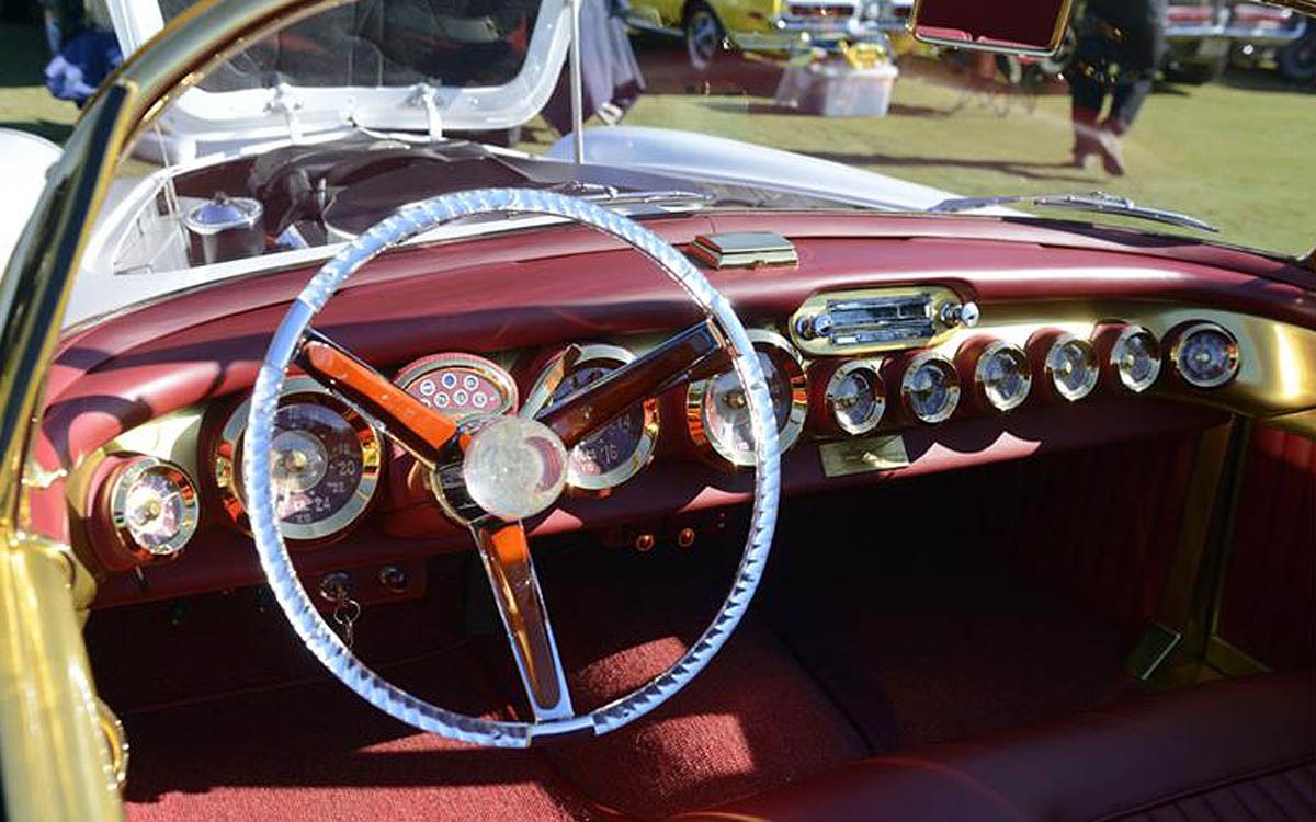Konsep Retro Unik: Cadillac Elegante 1955 