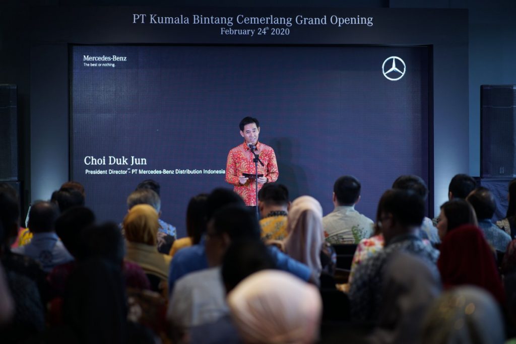 Perluas Jaringan, Mercedes-Benz Resmikan Dealer di Makassar  