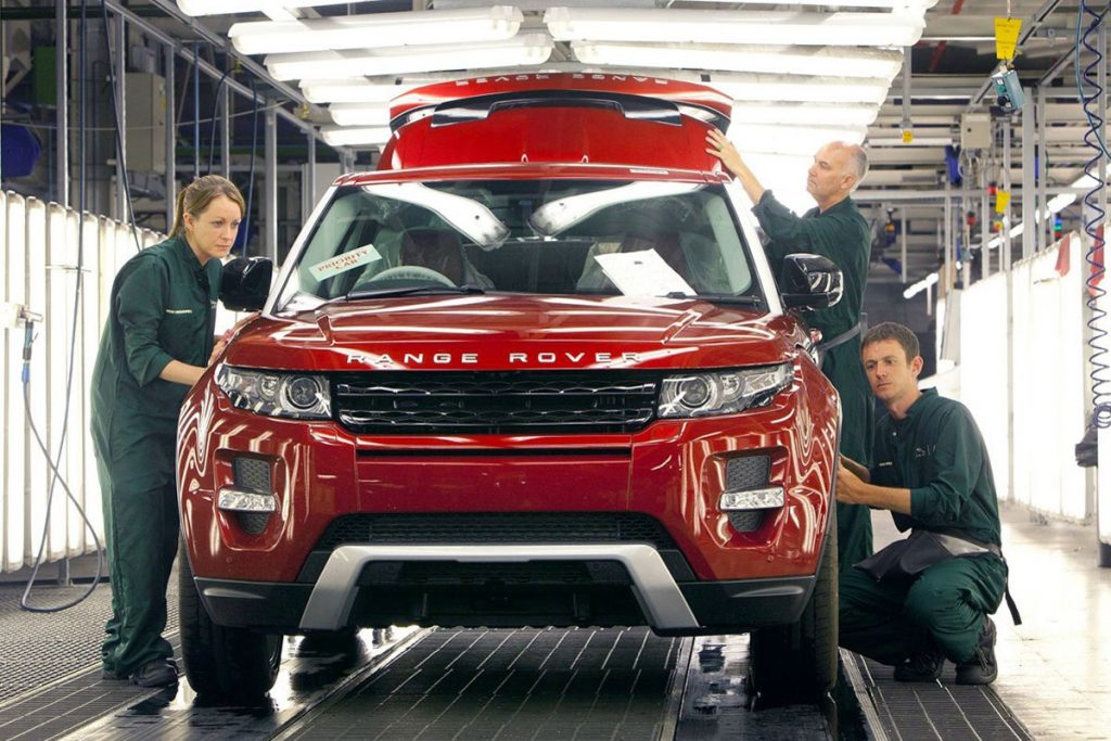Corona Meluas, Jaguar Land Rover Hentikan Produksi di Inggris 