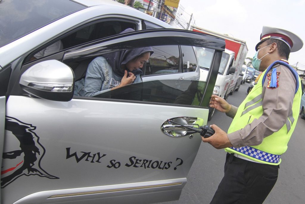Bepergian Naik Mobil Selama PSBB Jawa-Bali, Ini Syaratnya  