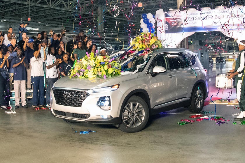 Setelah Libur Satu Bulan, Hyundai Siap Produksi Mobil Lagi 