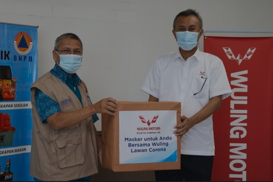 Wuling Donasikan 100 Ribu Masker, Kepada BNPB  