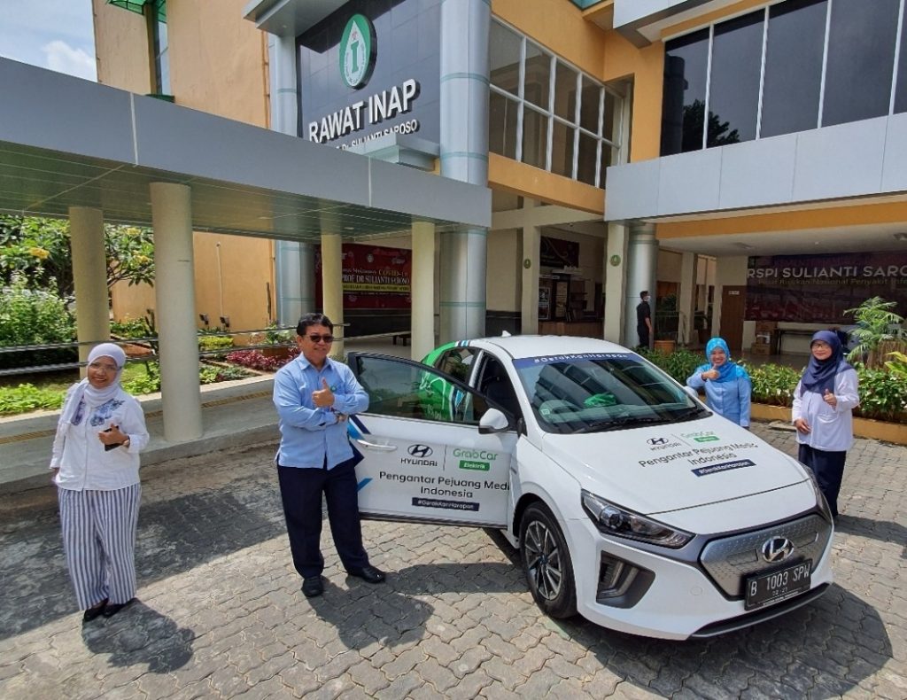 Hyundai Sediakan Unit Ioniq Elektrik Untuk Tenaga Kesehatan 