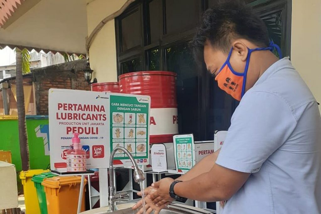 Pertamina Production Unit Jakarta Berikan Wastafel Daur Ulang 