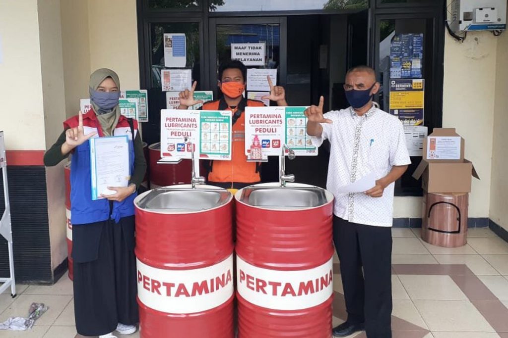 Pertamina Production Unit Jakarta Berikan Wastafel Daur Ulang 