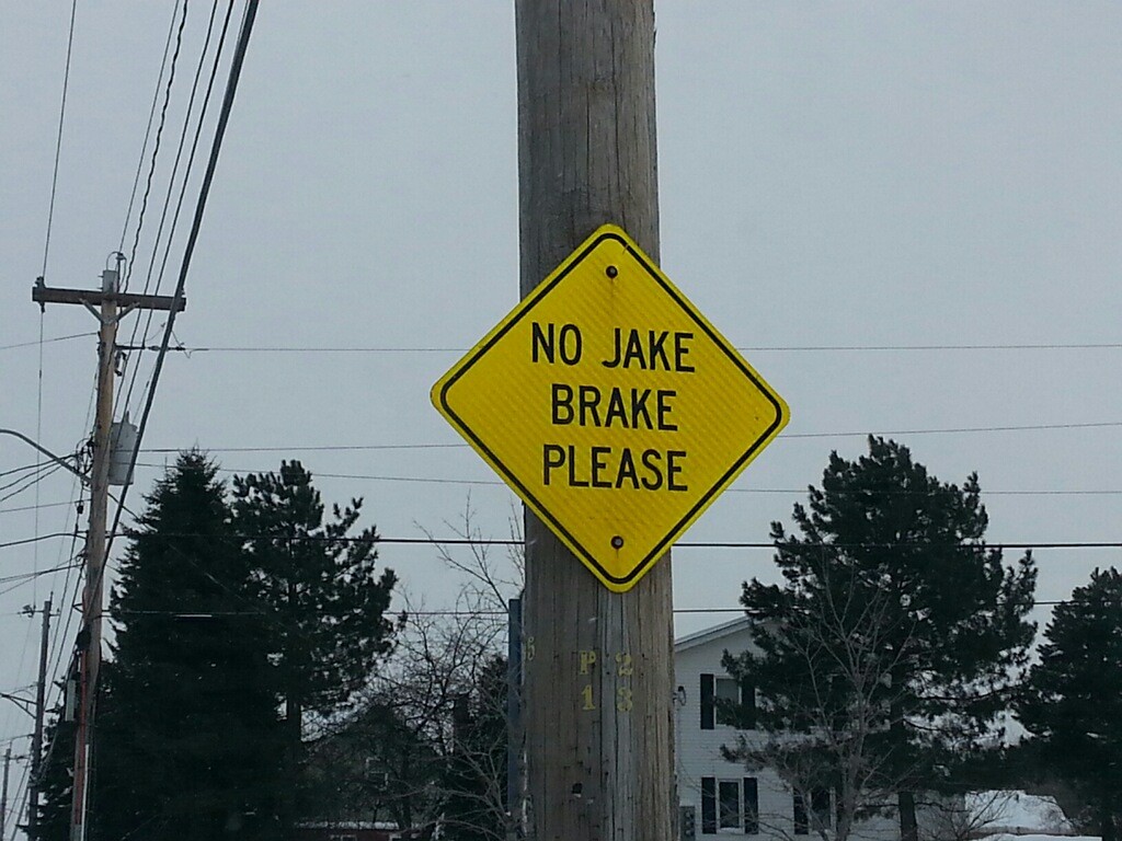 Jake Brake : Efektif Namun Bising  