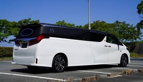Berbasis Toyota Alphard, Limousine Jenazah Ini Sangat Mewah 