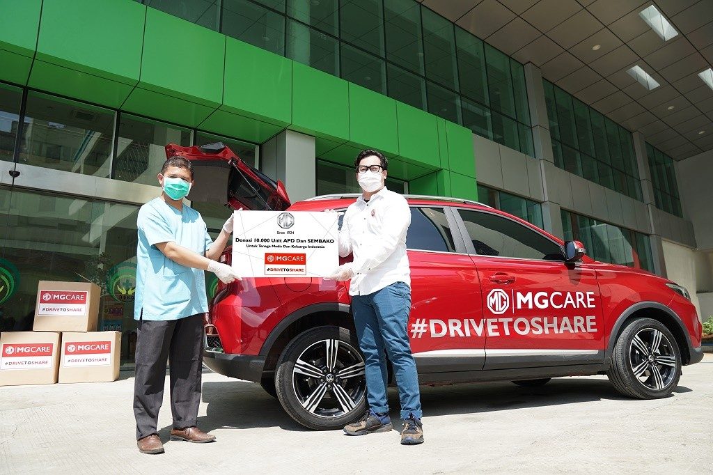 MG Motor Indonesia Donasikan 10.000 Unit APD dan Sembako 