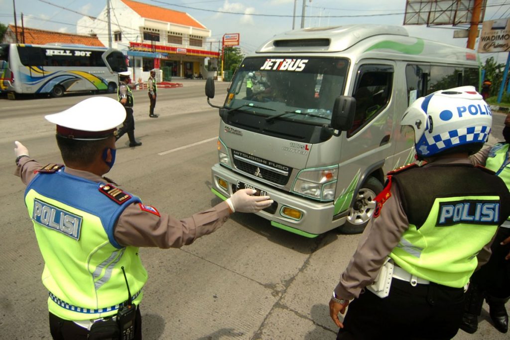 Tanpa SIKM, 1.411 Kendaraan Menuju Jakarta Dipaksa Putar Balik 