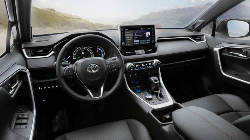 Toyota Umumkan Harga RAV4 Prime Hybrid 
