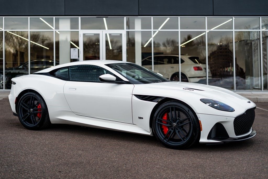 ASTON MARTIN DBS SUPERLEGGERA  