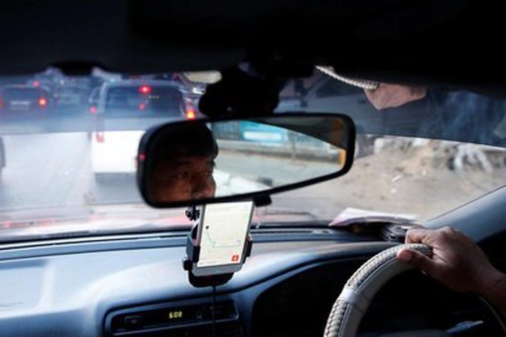 Mobil Pribadi Jadi Taksi Online Bisa Hanguskan Asuransi  