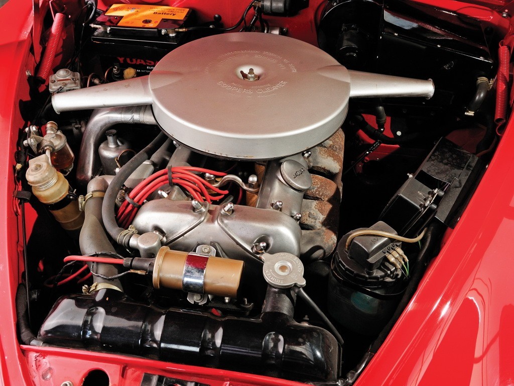 Jaguar Classic Produksi Ulang Mesin Enam Silinder  