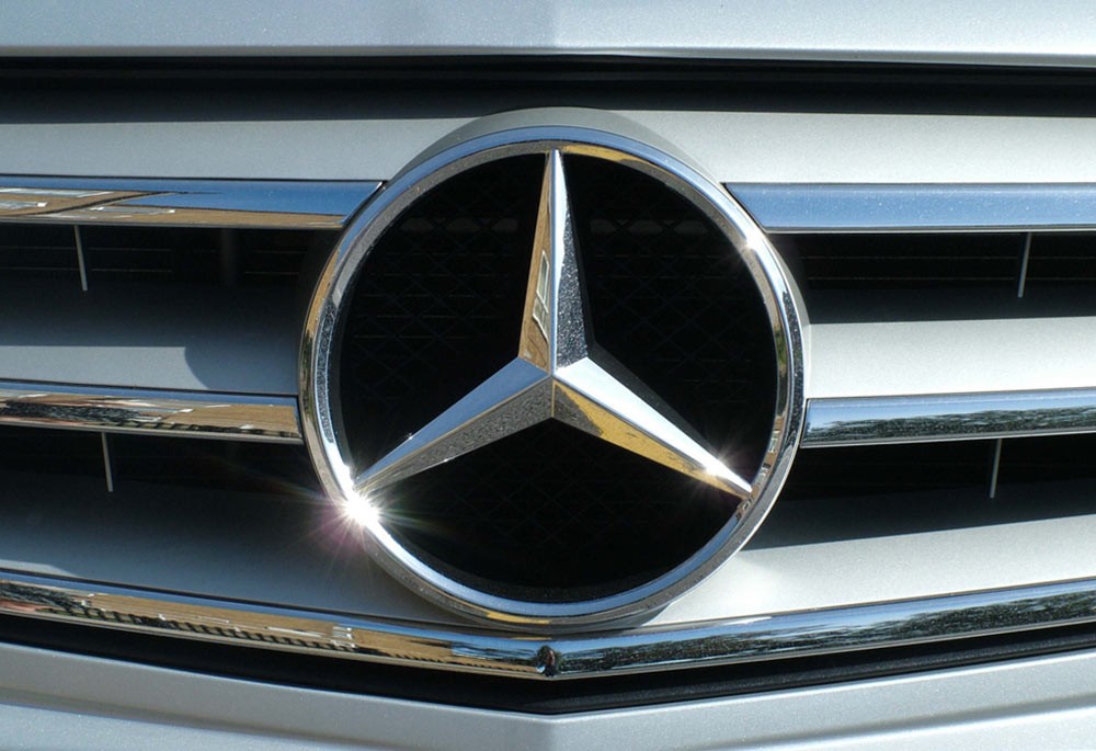 Bahan Bakar Bocor, Mercedes-Benz Recall 668.954 Unit Mobilnya  
