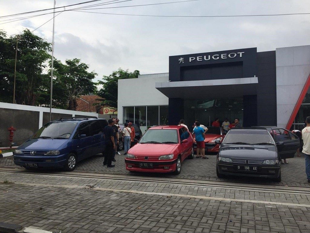 Astra Peugeot Bikin Bazar Parts Online untuk Mobil Lawas 