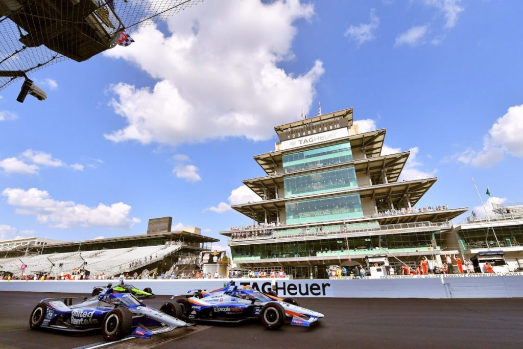 Honda Berhasil Memenangi Balapan Historis Indianapolis 500 Ke-104  