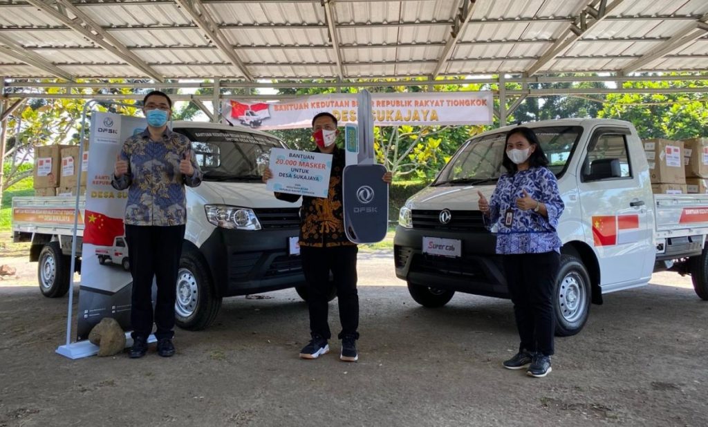 2 Unit DFSK Super Cab Dukung Perekonomian Desa di Sukabumi  