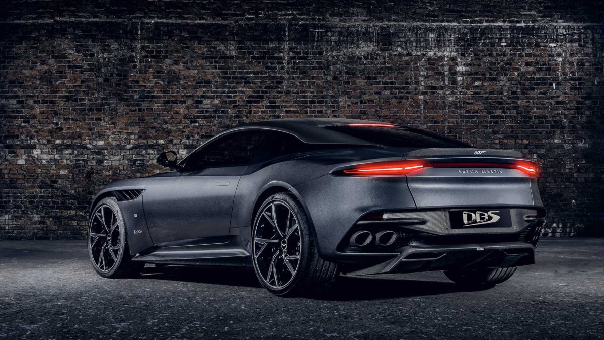 No Time To Die, Panggung Istimewa Aston Martin 007 Edition Model  