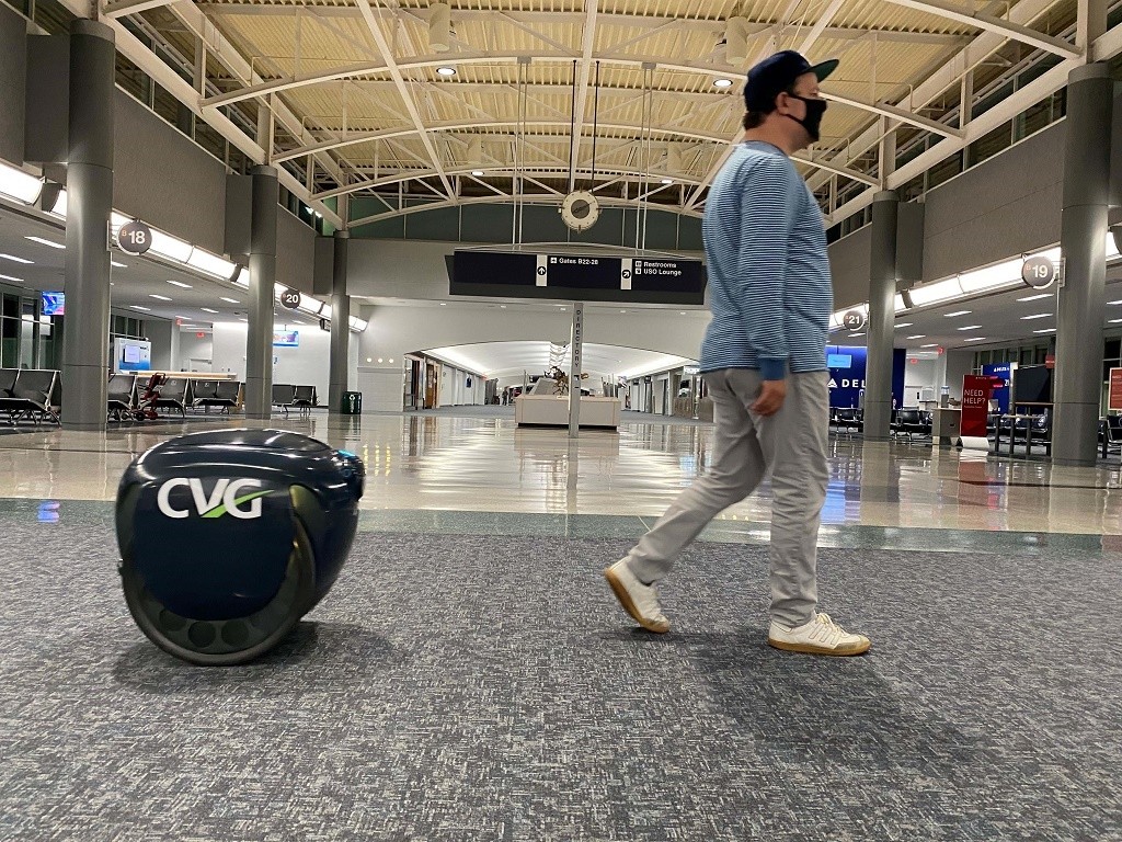Robot Gita Buatan Piaggio Mulai Di Uji Coba di Bandara  