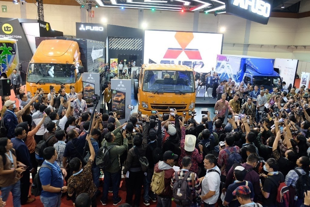 50 Tahun Eksistensi Mitsubishi Fuso di Indonesia  