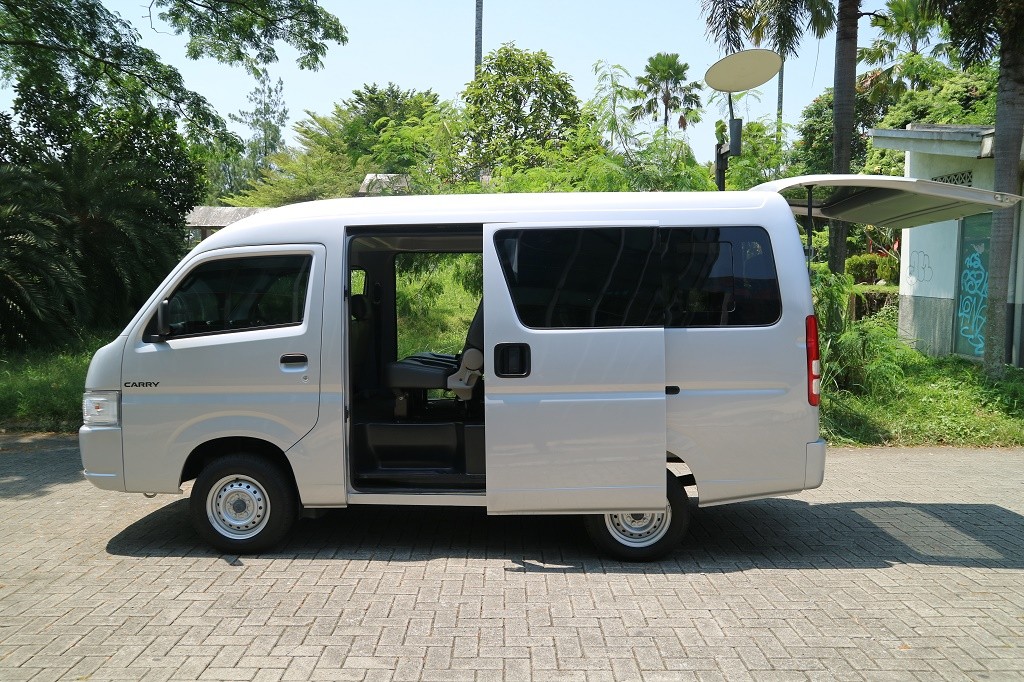 Suzuki Luncurkan Carry Minibus dan Blind Van, Dijual Rp 200 Jutaan  