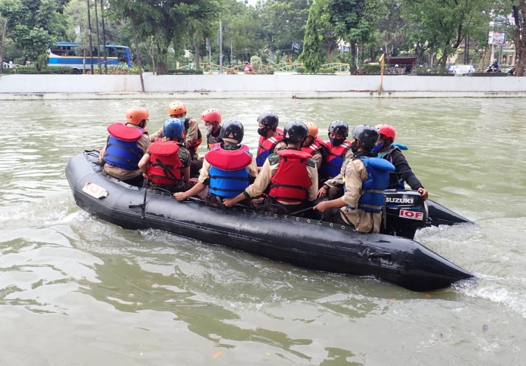 SCRC Gelar Pelatihan Antisipasi Banjir Jabodetabek  