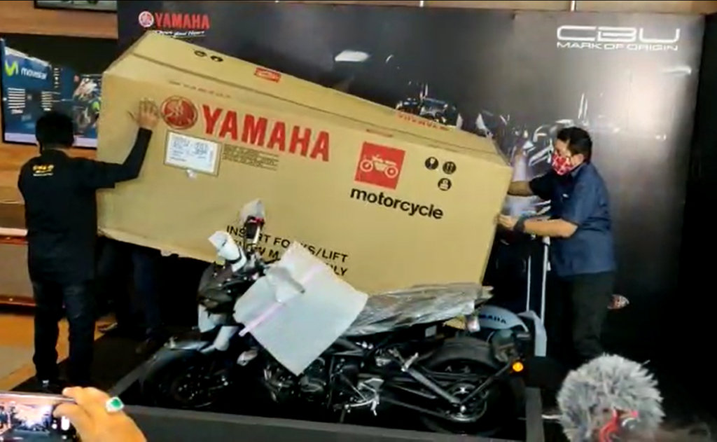 Ini Pemilik Satu-satunya Yamaha MT-09 Terbaru di Bali  