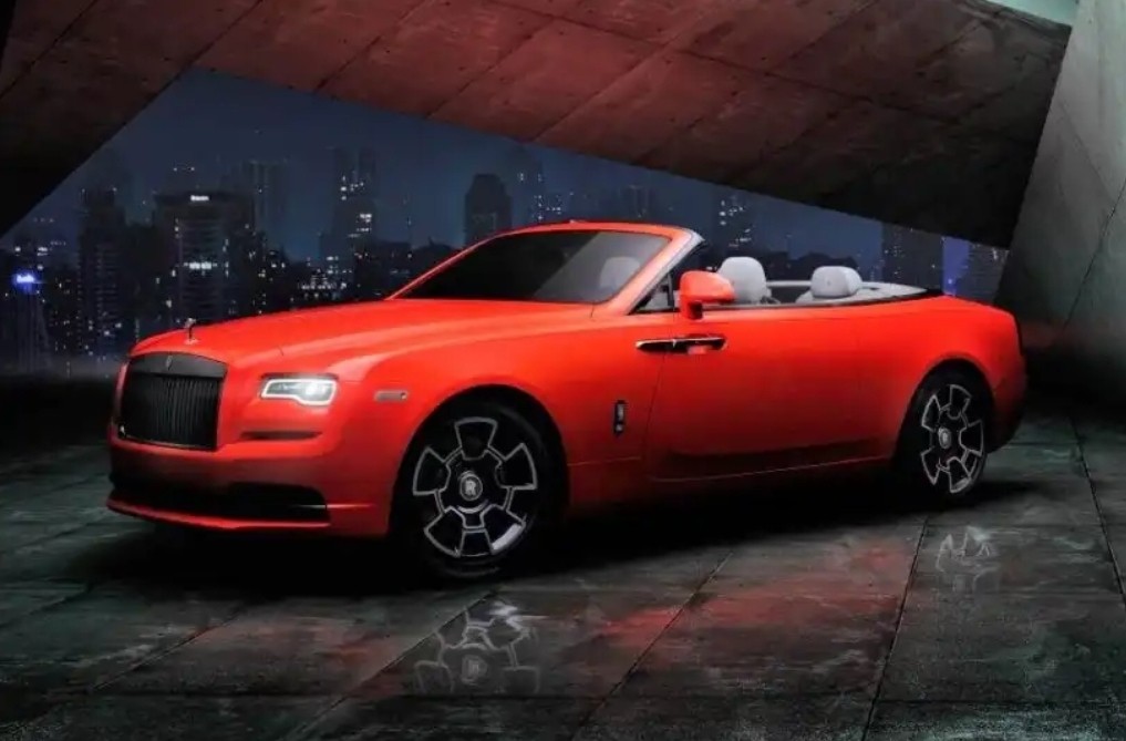 Tiga Pilihan Warna Shocking Untuk Jajaran Rolls-Royce Black Badge 