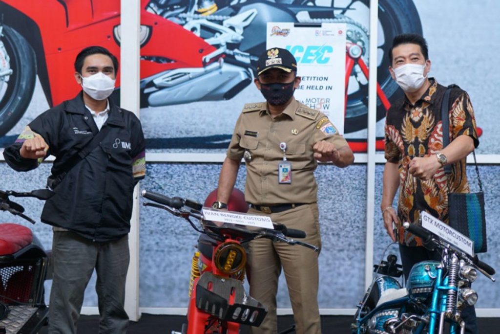 'Wednesday Riding' Meriahkan Gelaran IIMS Motobike Hybrid Show 