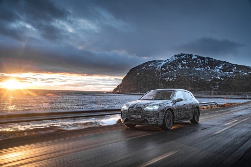 BMW iX Electric SUV Masuki Fase Pengujian Dingin Di Bagian Utara yang Beku  