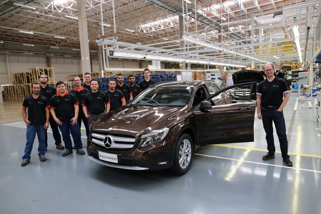 Mercedes-Benz Tutup Pabriknya di Brazil 