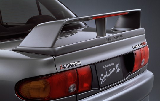 Inilah Evolusi Mitsubishi Lancer Dari Generasi Ke Generasi  