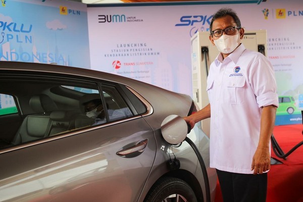 Sukseskan KTT ASEAN, PLN Siapkan 108 Charging Mobil Listrik  