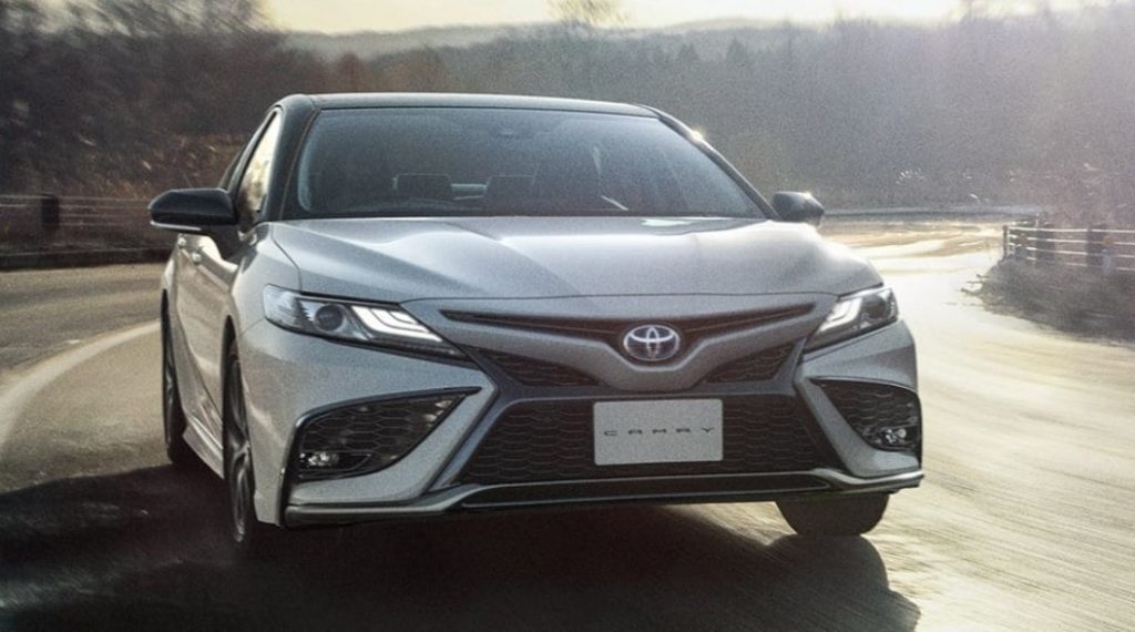 Toyota Camry Versi Jepang Meluncur, Ini Tampilannya!  