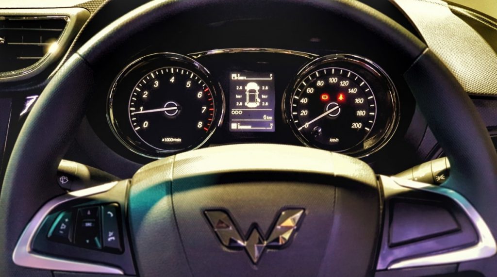 Wuling Confero S, Makin Atraktif Dengan Tingkat Kenyamanan MPV Premium  