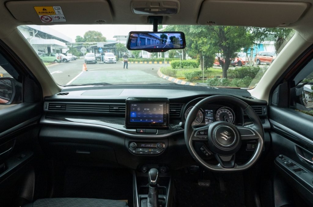 Makin Diminati, Suzuki XL 7 Kini Tawarkan Fitur Smart E-Mirror 