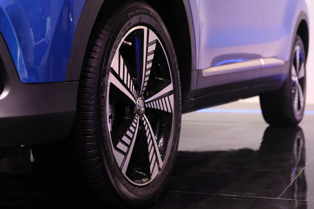 Morris Garage Hadirkan Mobil Listrik MG ZS EV di IIMS Hybrid 2021 