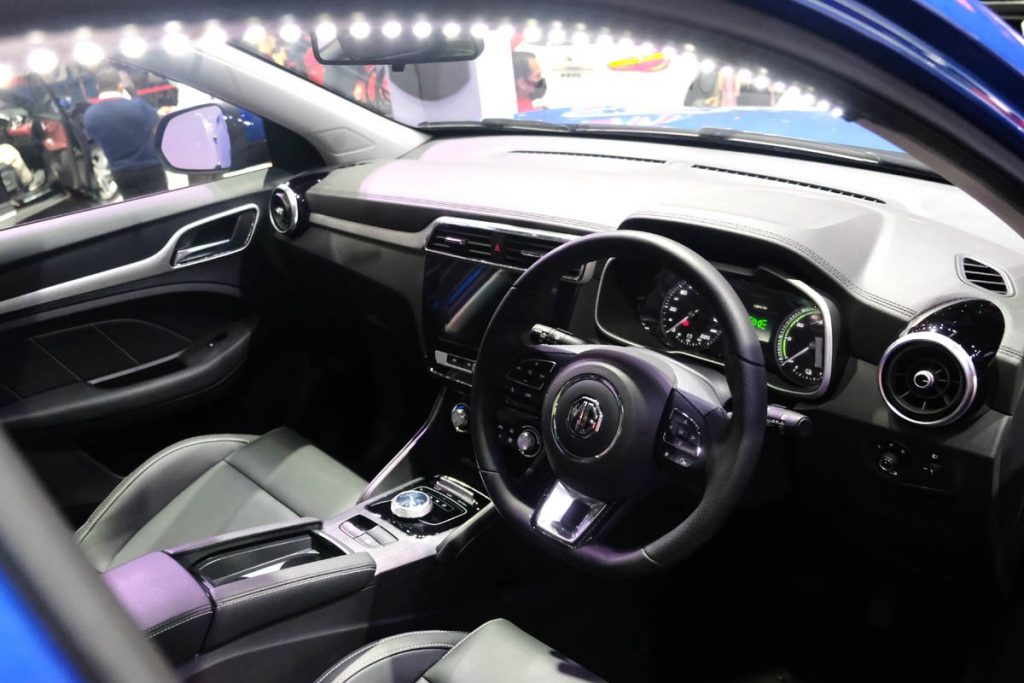 Morris Garage Hadirkan Mobil Listrik MG ZS EV di IIMS Hybrid 2021 