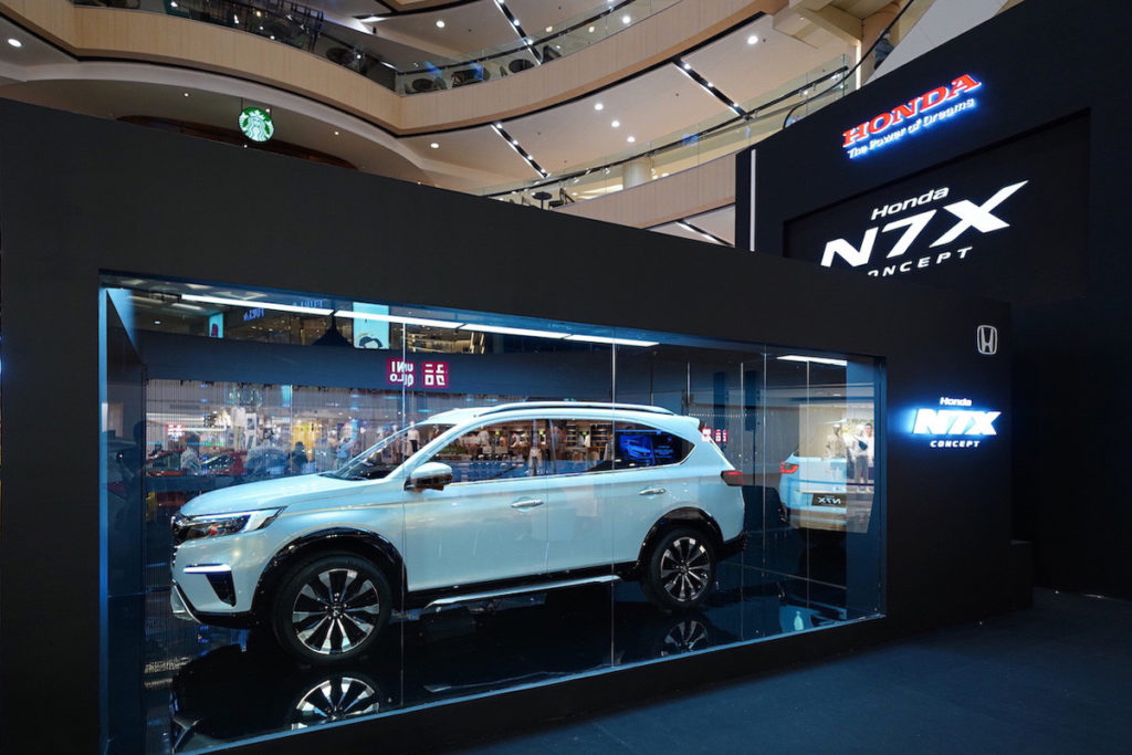 Mobil Konsep N7X Hadir Untuk Pertama Kalinya di Kota Surabaya  