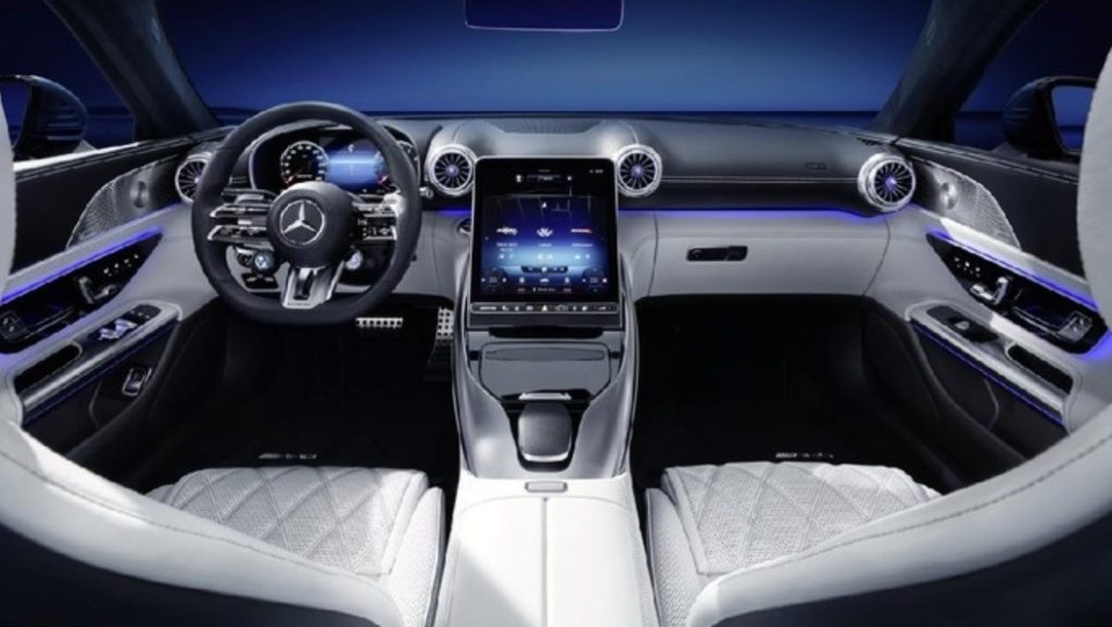 Interior New Mercedes-AMG SL, Paduan Gaya Klasik Ikonik Dengan Era Modern  