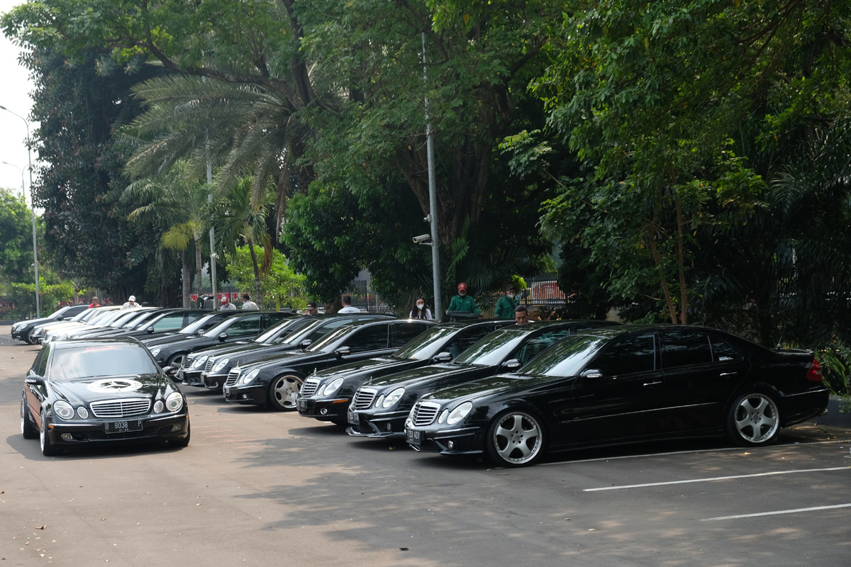 MB W211 Gelar Upacara Bendera dan Baksos di HUT RI ke-76  