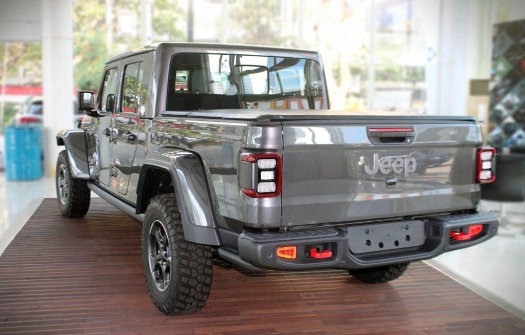 Inilah Fitur Terbaru Jeep Rubicon Dan Gladiator Untuk Pasar Indonesia  