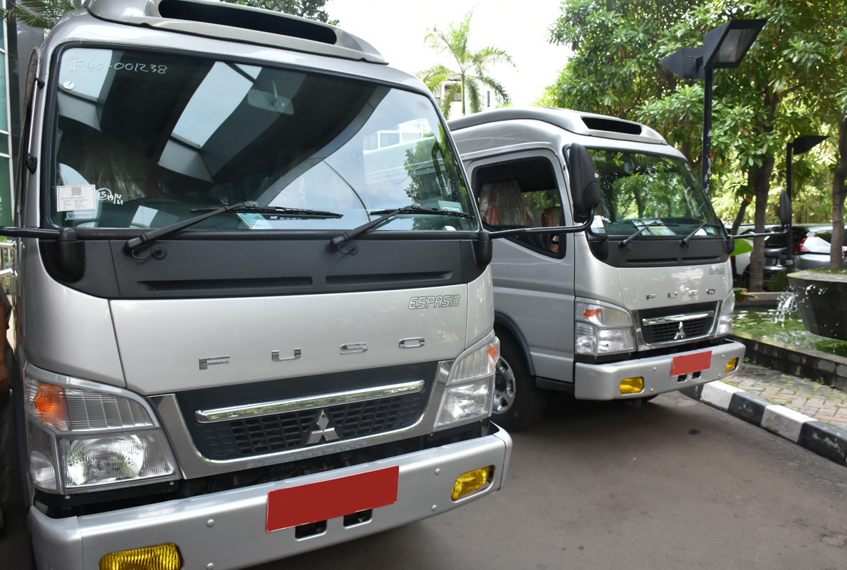 Mitsubishi Fuso Donasikan Espasio ke Dinas Kesehatan DKI Jakarta 